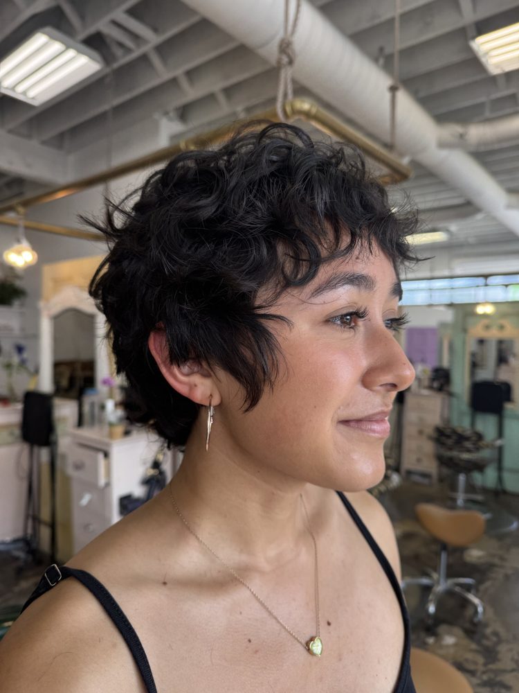 Curly bob shaped curl by curl