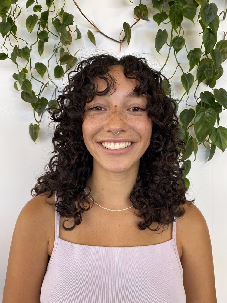 Coily natural texture with rich, healthy color